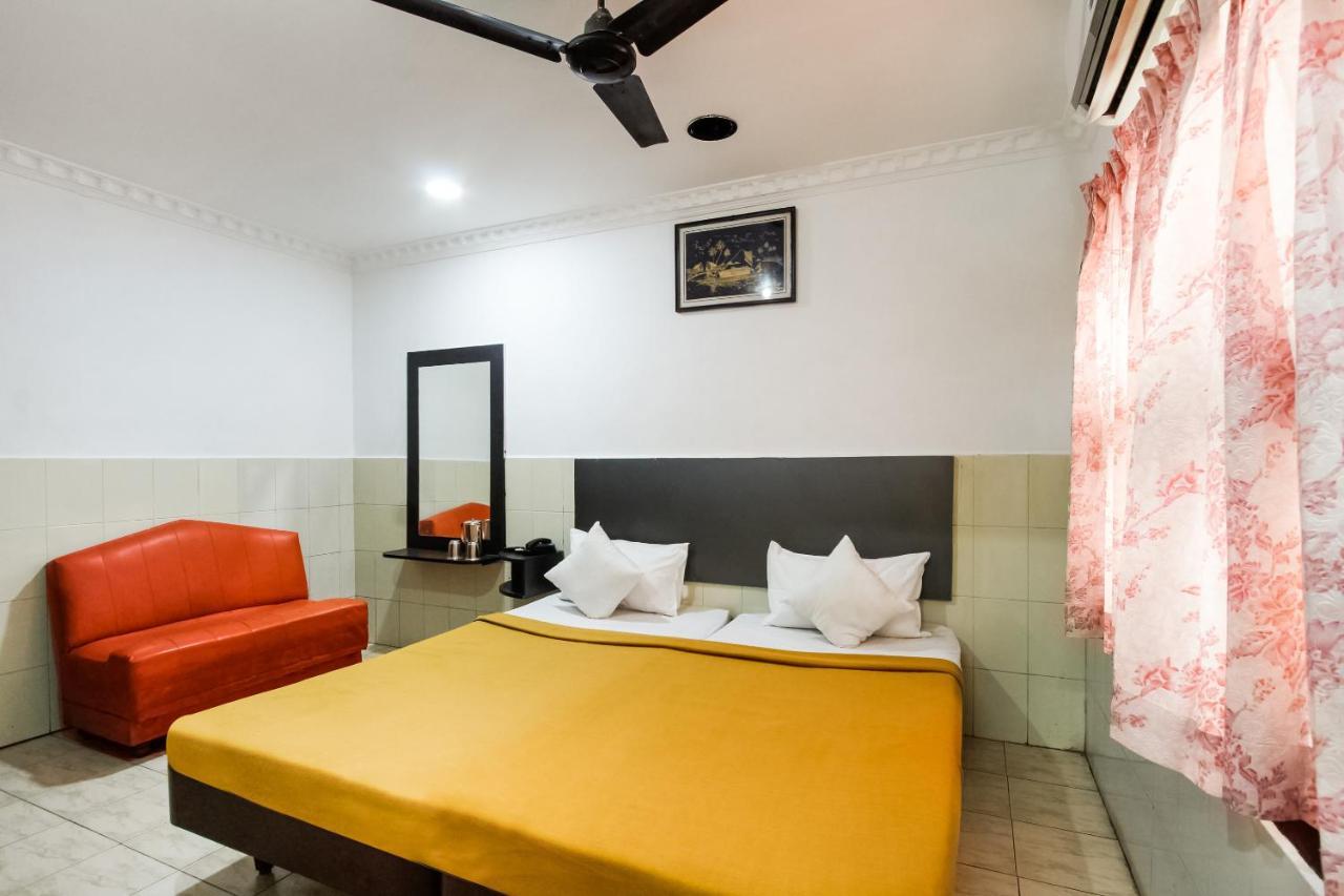 טירונלוולי Spot On 43451 Hotel Sakunthala International מראה חיצוני תמונה
